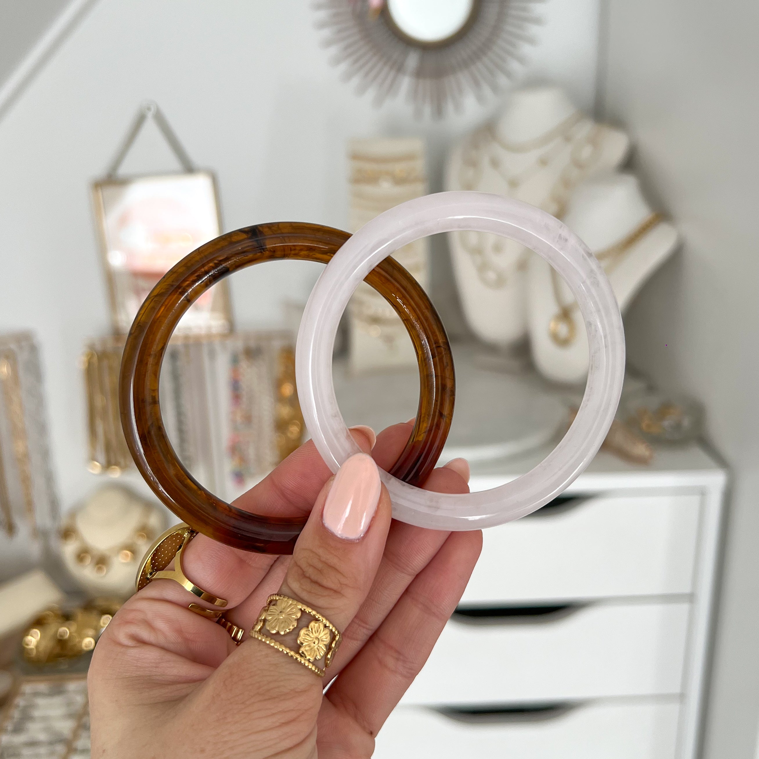 resin bangle - wit