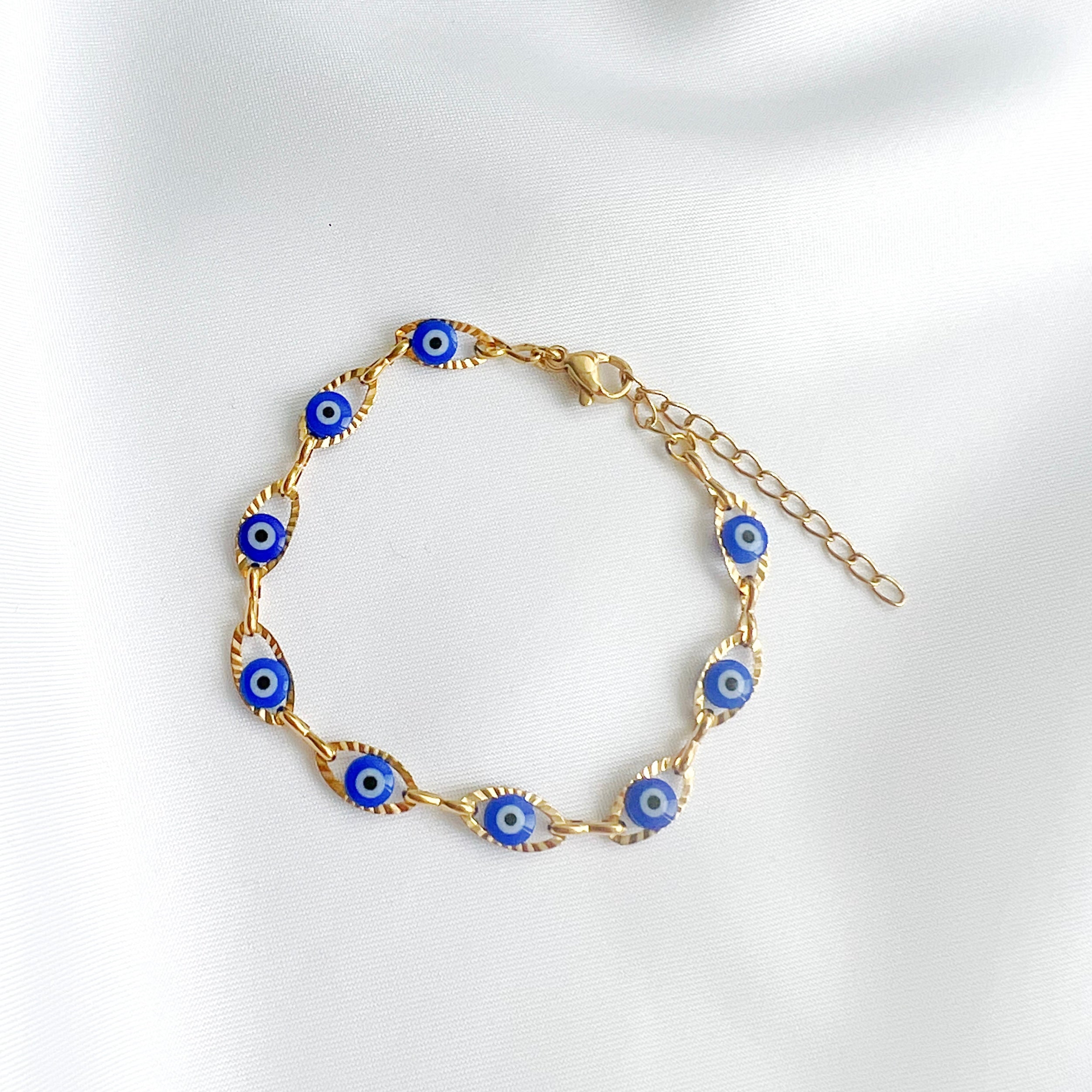 eye spy armband